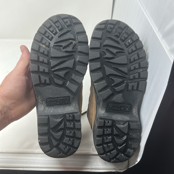 Redhead hikers size 9 1/2 - Picture 7 of 8